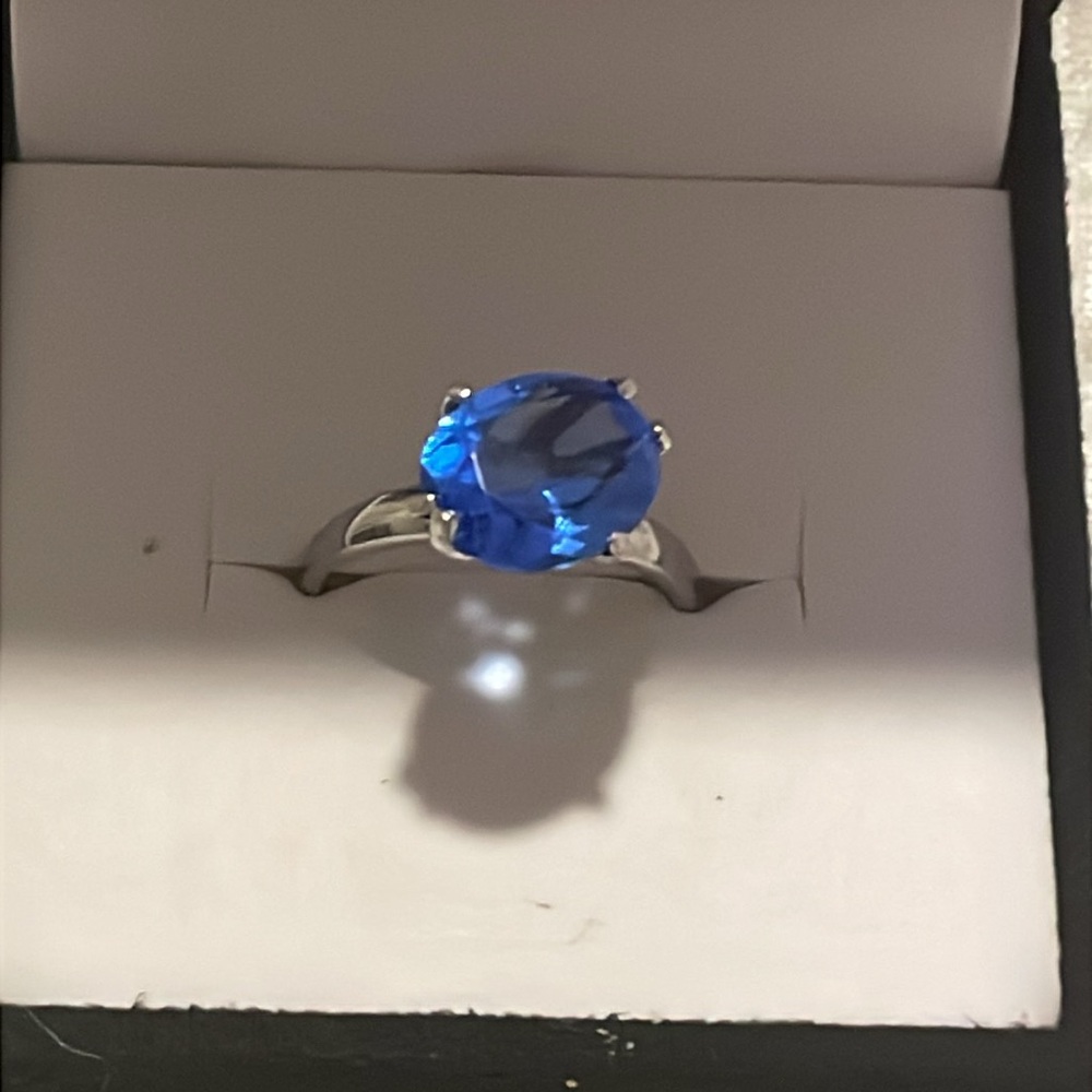 Elegant Blue Spinel Silver Ring Size 8